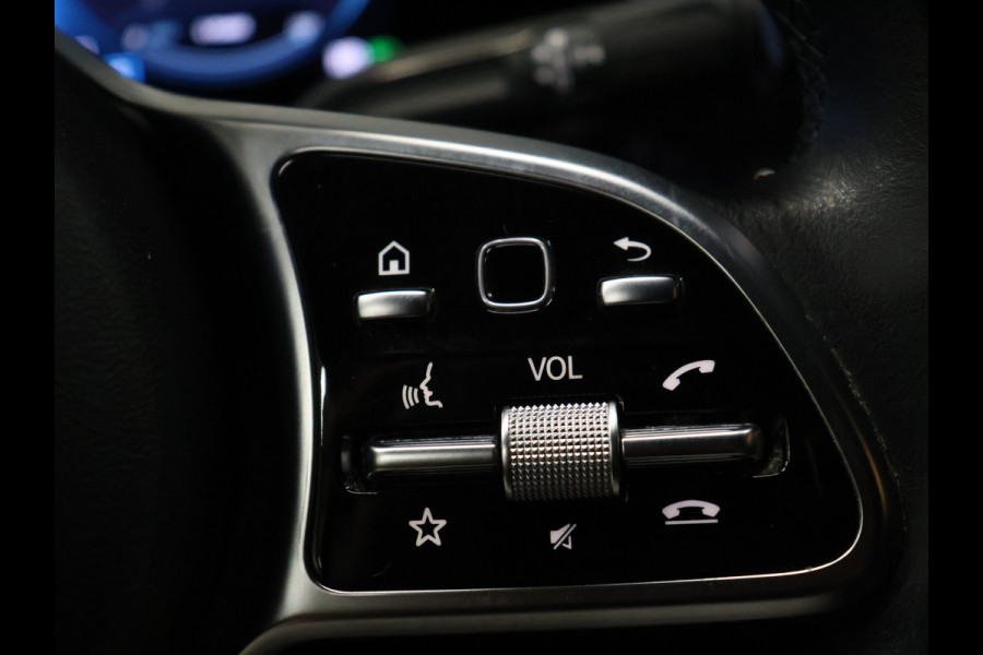 Mercedes-Benz EQA 250 Business Solution Luxury 67 kWh [ADAPTIVE CRUISE, STOELVERWARMING, CAMERA, SFEERVERLICHTING, PDC V + A, CLIMATE, NAVIGATIE, DIGITAL DASH, ELEKTRISCHE ACHTERKLEP, KEYLESS START, DODEHOEKASSISTENT, LED]
