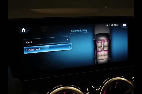 Mercedes-Benz EQA 250 Business Solution Luxury 67 kWh [ADAPTIVE CRUISE, STOELVERWARMING, CAMERA, SFEERVERLICHTING, PDC V + A, CLIMATE, NAVIGATIE, DIGITAL DASH, ELEKTRISCHE ACHTERKLEP, KEYLESS START, DODEHOEKASSISTENT, LED]
