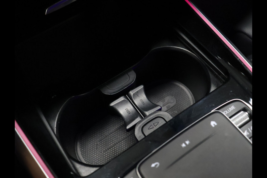 Mercedes-Benz EQA 250 Business Solution Luxury 67 kWh [ADAPTIVE CRUISE, STOELVERWARMING, CAMERA, SFEERVERLICHTING, PDC V + A, CLIMATE, NAVIGATIE, DIGITAL DASH, ELEKTRISCHE ACHTERKLEP, KEYLESS START, DODEHOEKASSISTENT, LED]