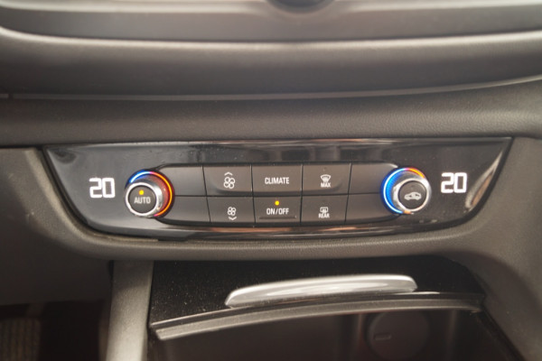 Opel Insignia 1.6 CDTI 110pk Business Executive -ECC-PDC-NAVI-