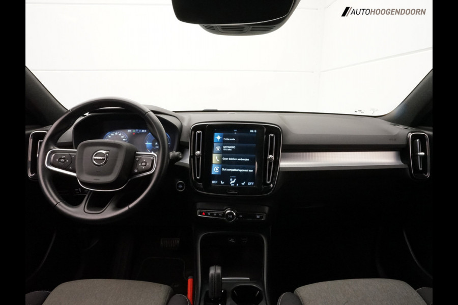 Volvo XC40 1.5 T4 Recharge Inscription Expression (APPLE CARPLAY,KEYLESS,STUUR-STOELVERWARMING,PARKEERSENSOREN,COMFORT-STOELEN)