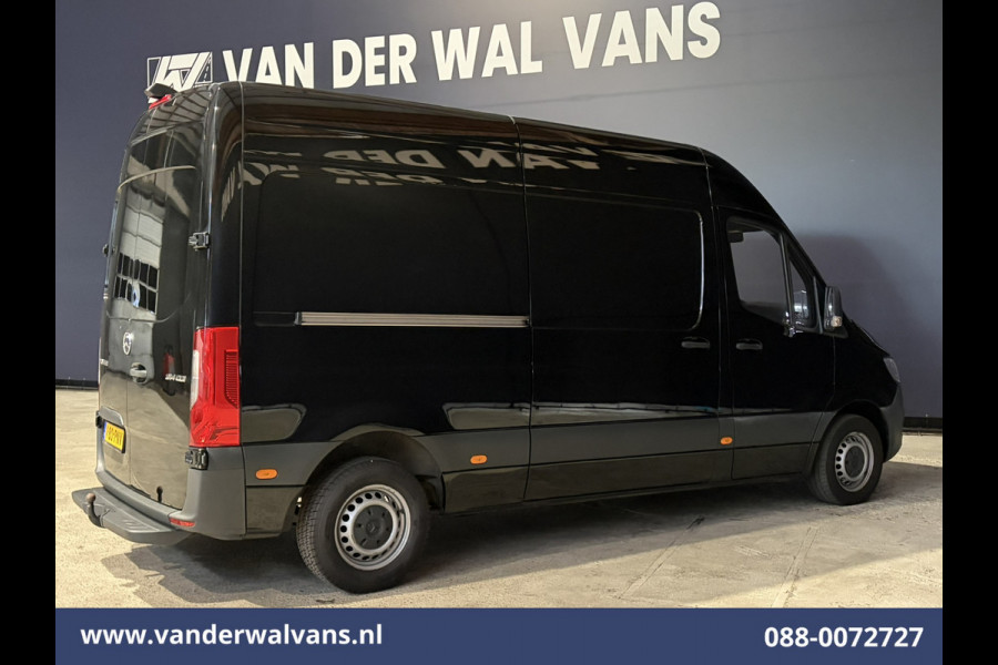Mercedes-Benz Sprinter 314 CDI 143pk L2H2 Euro6 Airco | Camera | Apple Carplay | Trekhaak | Cruisecontrol Android Auto, Stoelverwarming, 270 Graden Achterdeuren, Parkeersensoren, Bijrijdersbank