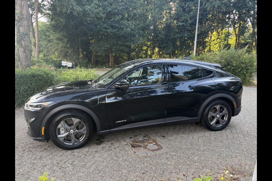 Ford Mustang Mach-E RWD 75 kWh SOH 94% GARTANTIE 2031* APPLE CARPLAY / ANDROID AUTO  . 360° CAMERA .