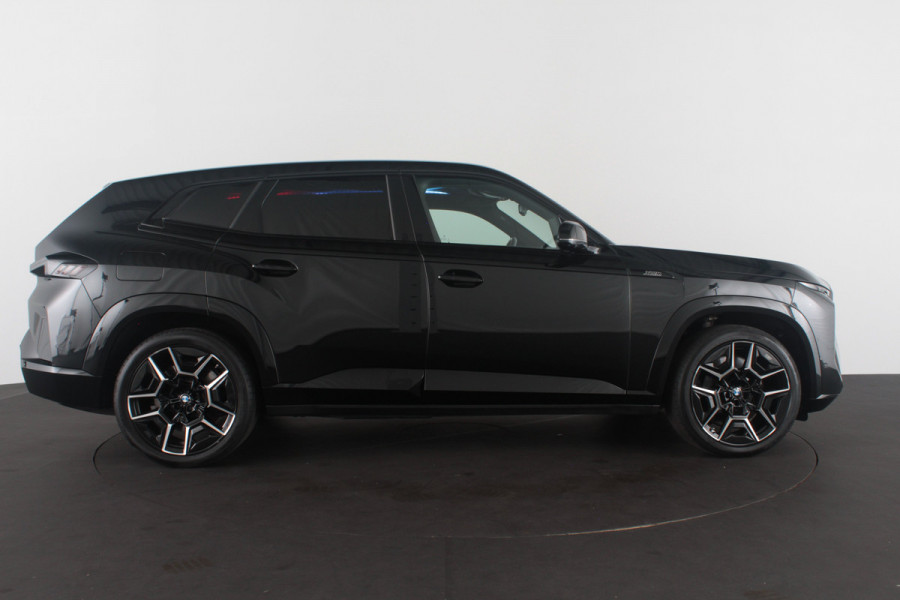 BMW XM PHEV 50e 30 kWh > 22inch/Driving Assistant Professional/Trekhaak....
