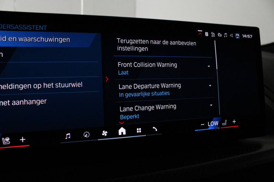 BMW XM PHEV 50e 30 kWh > 22inch/Driving Assistant Professional/Trekhaak....