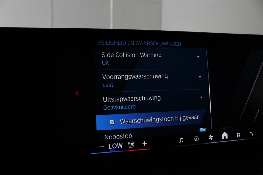 BMW XM PHEV 50e 30 kWh > 22inch/Driving Assistant Professional/Trekhaak....