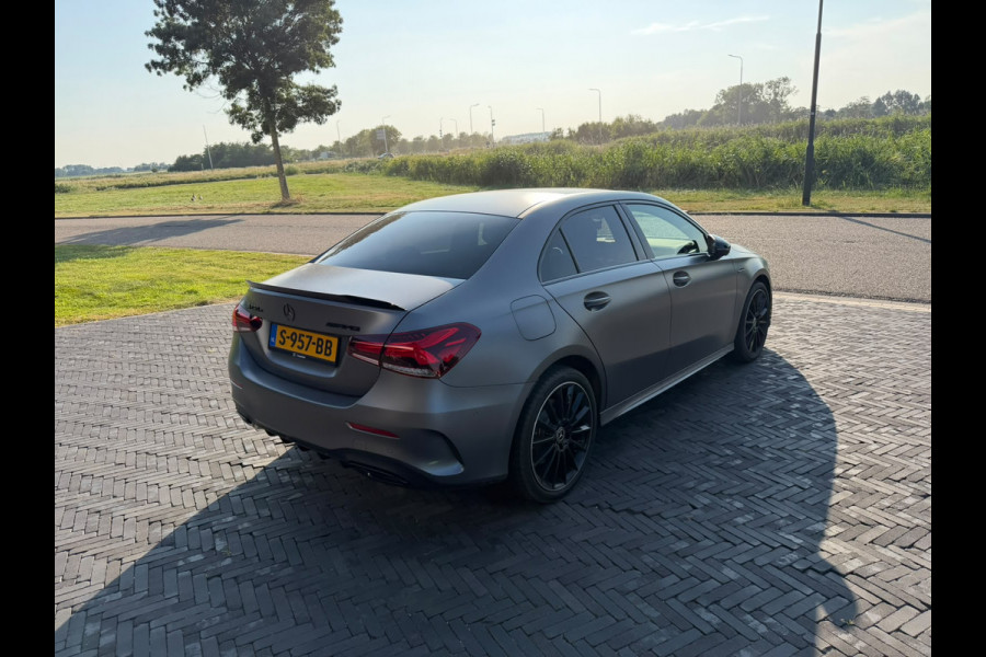 Mercedes-Benz A-Klasse 250 e AMG Limousine MANUFAKTUR|ACC|Night|Keyless-go|Premium Plus|HUD|MULTIBEAM|360°|Advanced sound|19" AMG
