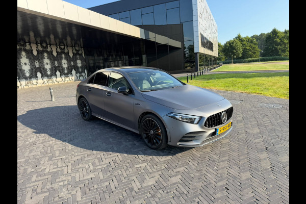 Mercedes-Benz A-Klasse 250 e AMG Limousine MANUFAKTUR|ACC|Night|Keyless-go|Premium Plus|HUD|MULTIBEAM|360°|Advanced sound|19" AMG