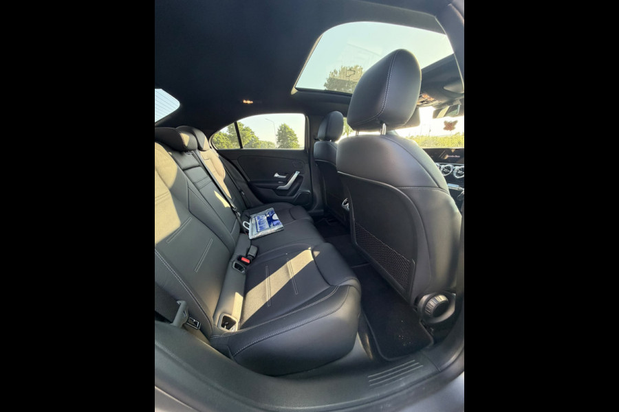 Mercedes-Benz A-Klasse 250 e AMG Limousine MANUFAKTUR|ACC|Night|Keyless-go|Premium Plus|HUD|MULTIBEAM|360°|Advanced sound|19" AMG