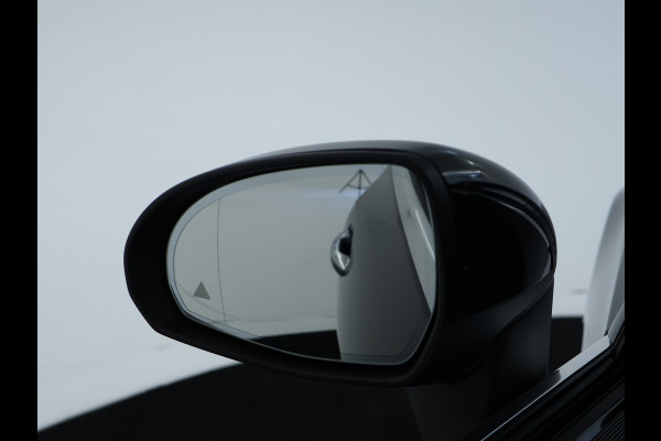 Mercedes-Benz CLE Cabriolet 180 AMG Line Premium pakket | Night pakket | Windschut | 360 graden camera | AIRSCARF| dodenhoekassisitent Premium pakket | Night pakket | Windschut | 360 graden camera | AIRSCARF| dodenhoekassisitent