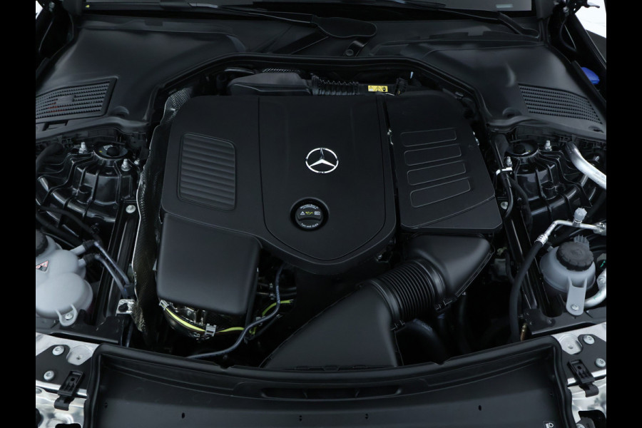 Mercedes-Benz CLE Cabriolet 180 AMG Line Premium pakket | Night pakket | Windschut | 360 graden camera | AIRSCARF| dodenhoekassisitent Premium pakket | Night pakket | Windschut | 360 graden camera | AIRSCARF| dodenhoekassisitent