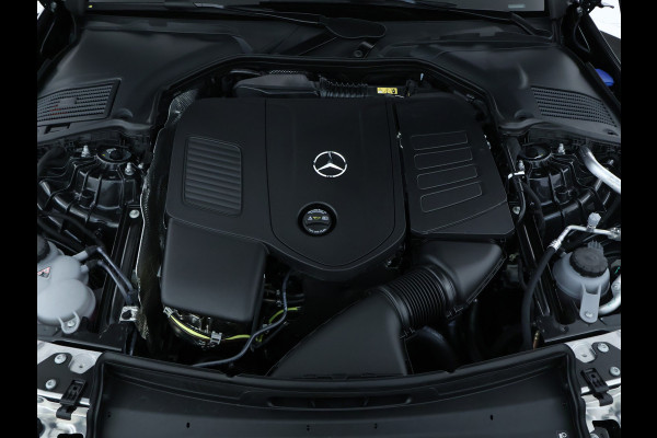 Mercedes-Benz CLE Cabriolet 180 AMG Line Premium pakket | Night pakket | Windschut | 360 graden camera | AIRSCARF| dodenhoekassisitent Premium pakket | Night pakket | Windschut | 360 graden camera | AIRSCARF| dodenhoekassisitent
