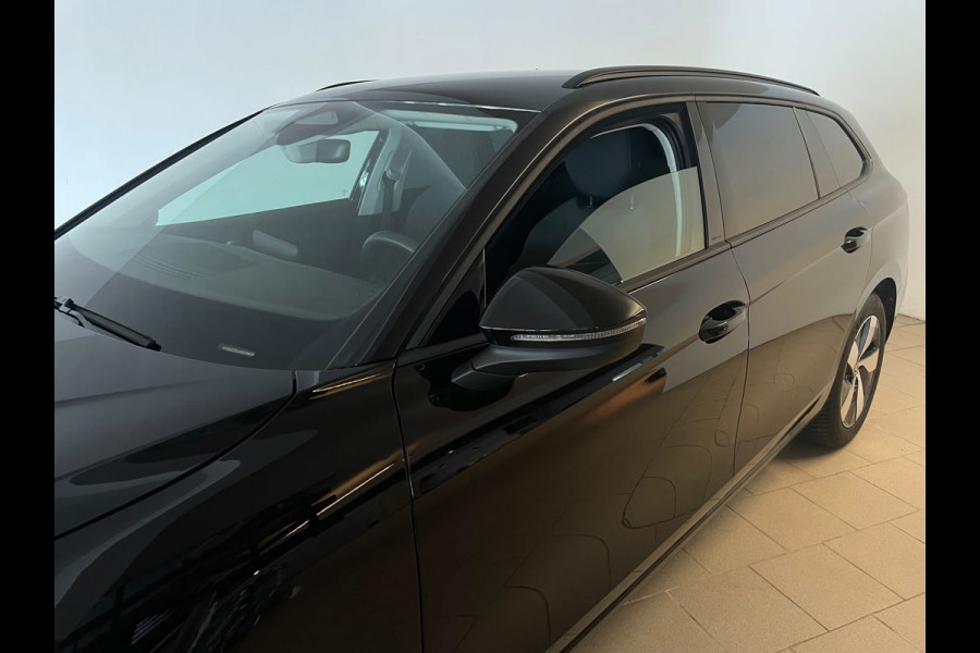Volkswagen Passat Variant 1.5 eTSI AIRCO NAVI CRUISE BLUETOOT APP CONNECT STOELVERW GROOT SCHERM 17 INCH ZEER NETTE AUTO