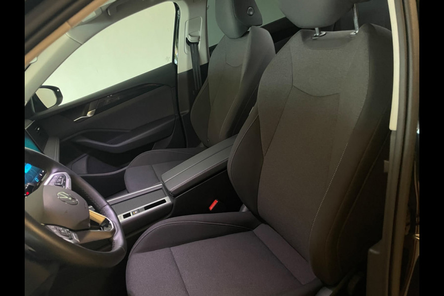Volkswagen Passat Variant 1.5 eTSI AIRCO NAVI CRUISE BLUETOOT APP CONNECT STOELVERW GROOT SCHERM 17 INCH ZEER NETTE AUTO