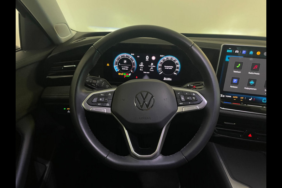Volkswagen Passat Variant 1.5 eTSI AIRCO NAVI CRUISE BLUETOOT APP CONNECT STOELVERW GROOT SCHERM 17 INCH ZEER NETTE AUTO