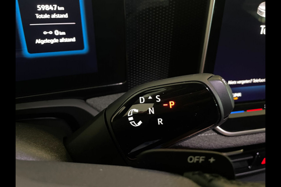 Volkswagen Passat Variant 1.5 eTSI AIRCO NAVI CRUISE BLUETOOT APP CONNECT STOELVERW GROOT SCHERM 17 INCH ZEER NETTE AUTO