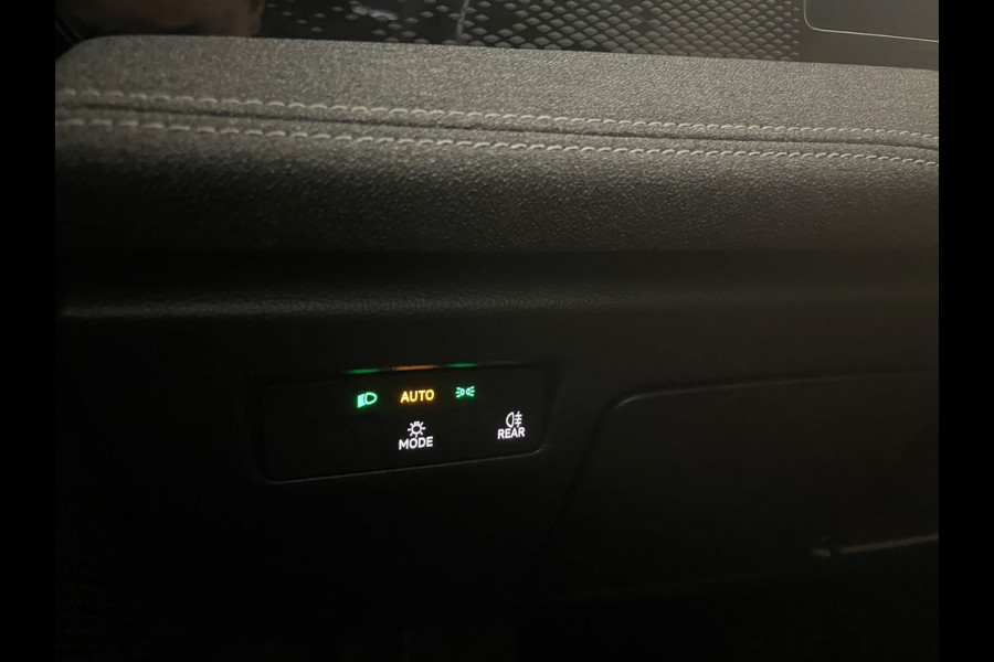 Volkswagen Passat Variant 1.5 eTSI AIRCO NAVI CRUISE BLUETOOT APP CONNECT STOELVERW GROOT SCHERM 17 INCH ZEER NETTE AUTO