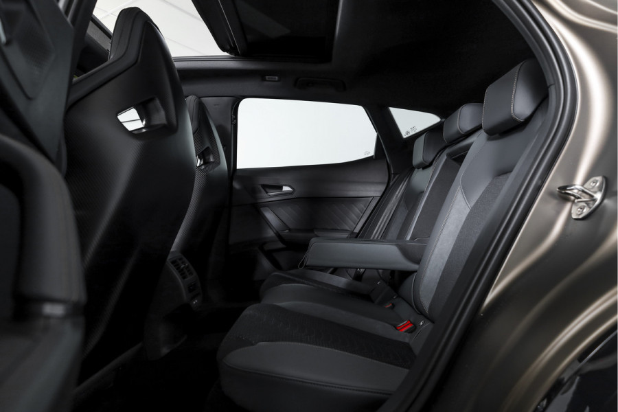 CUPRA Formentor 1.5 TSI e-Hybrid 272 PK VZ Extreme | Bronze Matt | S/K-Panodak | Sennheiser | Elek. stoelen | Matrix LED | Adapt. Cruise | Stoel-+stuurverw. | Camera | NAV+App. Connect | Elek. Klep | LM 19" | 5253