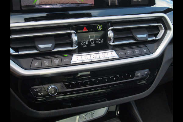 BMW iX3 Executive 80 kWh | Facelift Model | Shadow Line | Panoramadak | Camera | Sfeerverlichting | NL-Auto |