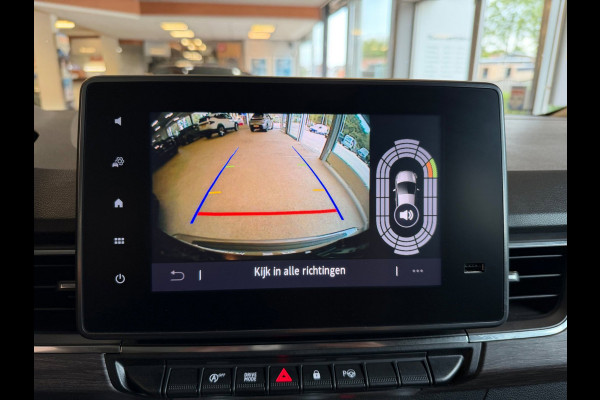Renault Kangoo TCe 130 EDC Techno Afn. trekhaak / Carplay / Camera / P-sensoren rondom