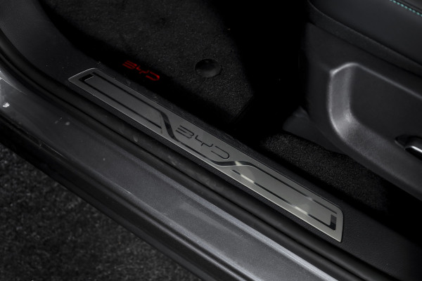 BYD SEAL U 1.5 DM-i FWD Boost | Plug-In | S/K-Panodak | 360 Camera | App connect | Adapt. Cruise | Elek. Klep | Infinity audio | 19" | 1974