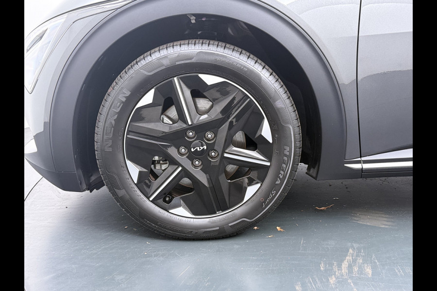 Kia Ev6 Air 84 kWh - Stoel-/stuurverwarming - Cruise Control Adaptief - Climate Control - CarPlay - Fabrieksgarantie tot 05-2033