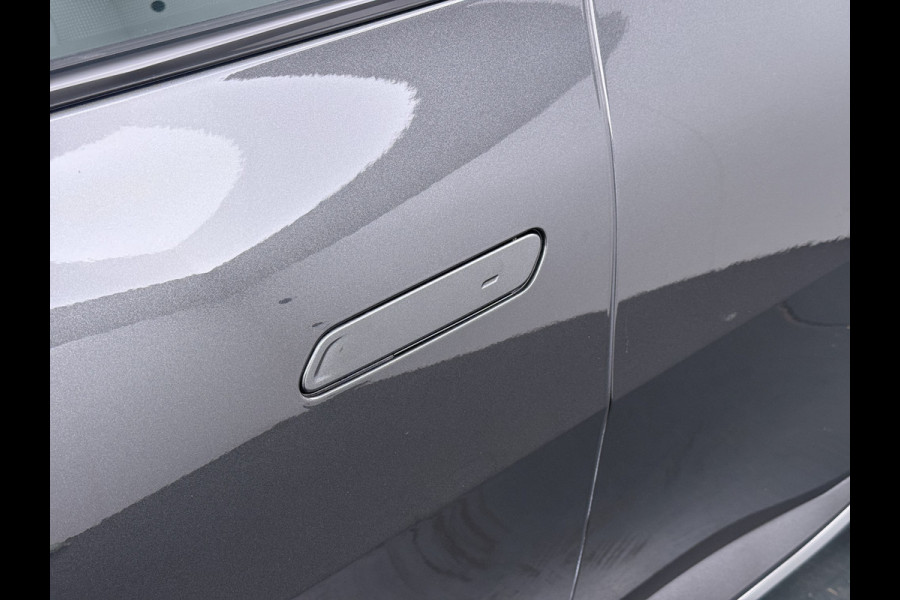 Kia Ev6 Air 84 kWh - Stoel-/stuurverwarming - Cruise Control Adaptief - Climate Control - CarPlay - Fabrieksgarantie tot 05-2033