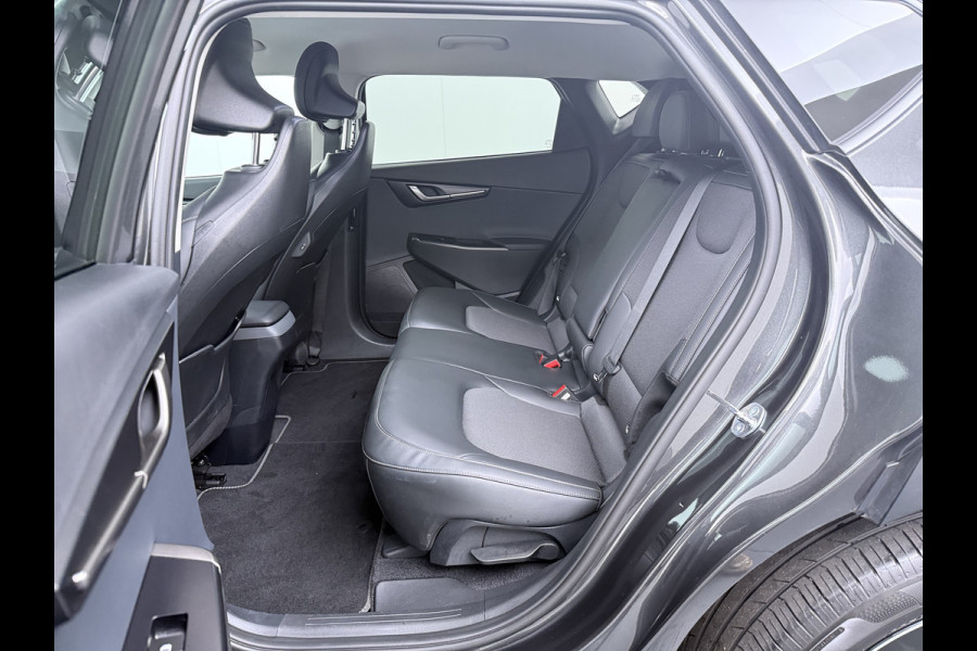 Kia Ev6 Air 84 kWh - Stoel-/stuurverwarming - Cruise Control Adaptief - Climate Control - CarPlay - Fabrieksgarantie tot 05-2033