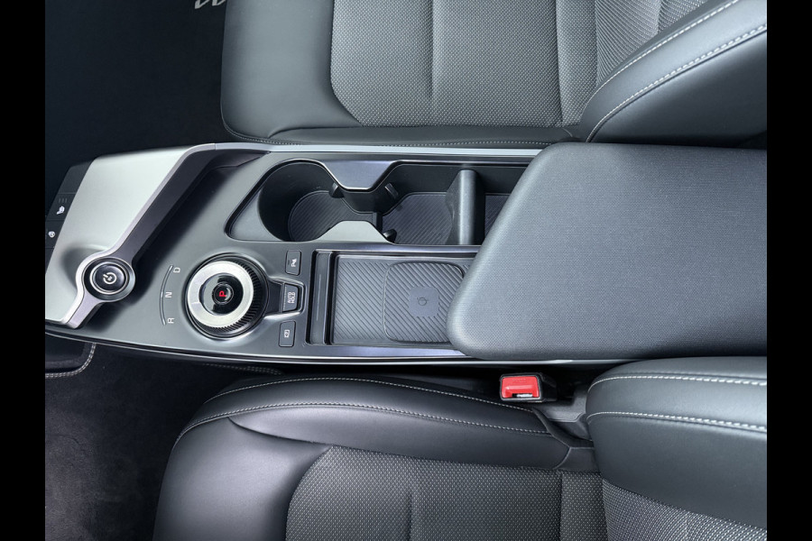 Kia Ev6 Air 84 kWh - Stoel-/stuurverwarming - Cruise Control Adaptief - Climate Control - CarPlay - Fabrieksgarantie tot 05-2033