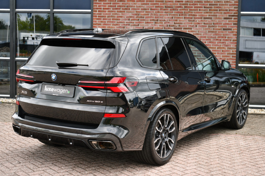 BMW X5 xDrive50e M-Sport Pro M-zetels Pano Trekh ACC 360 HUD H/K Carbon Alc-hemel