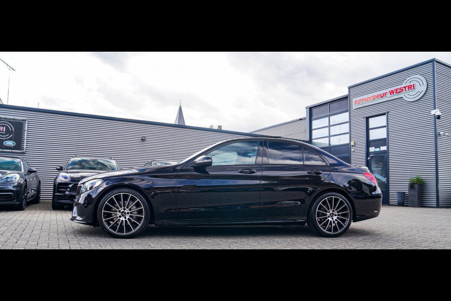 Mercedes-Benz C-Klasse 180 Sport Edition Premium Plus | Dubbele Panorama | AMG Pakket | Stoelverwarming | Xenon / LED | Sfeerverli
