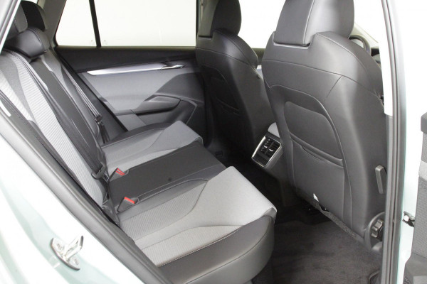 Škoda ENYAQ iV 80 204 pk | Navigatie | Parkeersensoren | Achteruitrijcamera | Matrix LED koplampen | Keyless | Elektr. achterklep | Adaptieve cruise control |