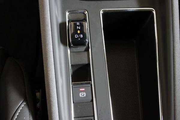 Škoda ENYAQ iV 80 204 pk | Navigatie | Parkeersensoren | Achteruitrijcamera | Matrix LED koplampen | Keyless | Elektr. achterklep | Adaptieve cruise control |