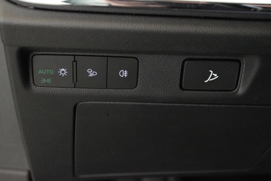 Škoda ENYAQ iV 80 204 pk | Navigatie | Parkeersensoren | Achteruitrijcamera | Matrix LED koplampen | Keyless | Elektr. achterklep | Adaptieve cruise control |