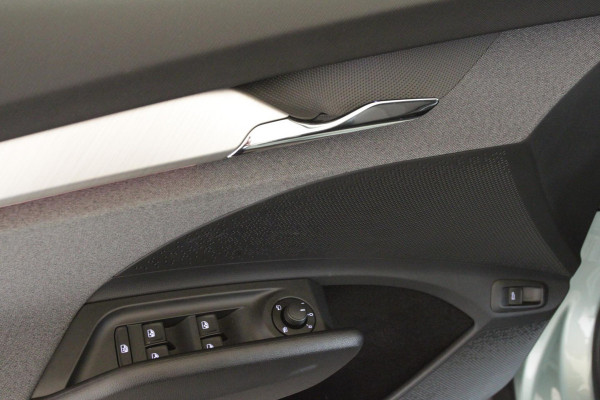 Škoda ENYAQ iV 80 204 pk | Navigatie | Parkeersensoren | Achteruitrijcamera | Matrix LED koplampen | Keyless | Elektr. achterklep | Adaptieve cruise control |