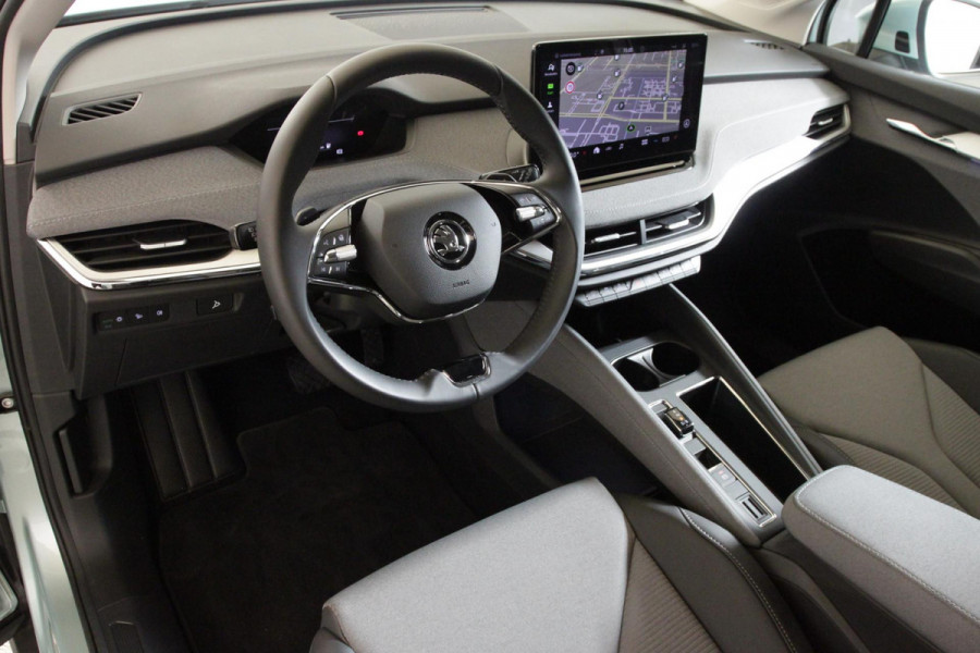 Škoda ENYAQ iV 80 204 pk | Navigatie | Parkeersensoren | Achteruitrijcamera | Matrix LED koplampen | Keyless | Elektr. achterklep | Adaptieve cruise control |