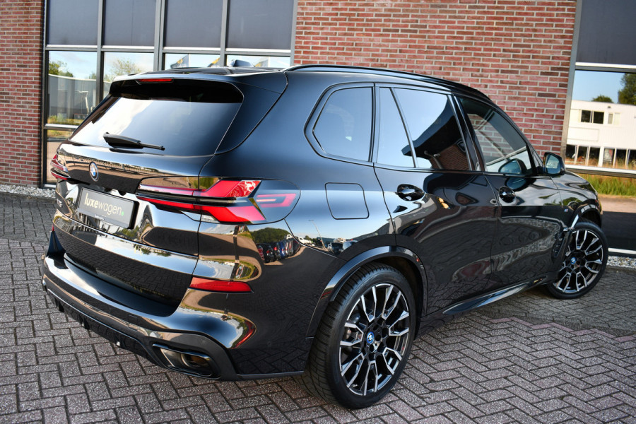 BMW X5 xDrive50e M-Sport Pro M-zetels Pano Trekh ACC 360 HUD H/K Carbon Alc-hemel
