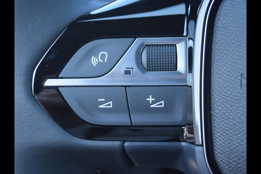 Peugeot 2008 1.2 Hybrid 145 Allure l Adaptief cruise control l Navigatie l 360 camera