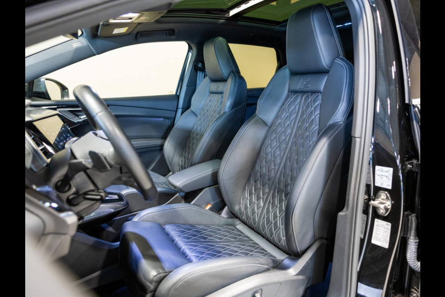Audi Q4 e-tron 40 Launch edition S Competition 77 kWh 204pk / SoH 92,1 / Panorama dak / Sonos / Dodehoekdetectie / Trekhaak / Stoelverwarming / Apple carplay /