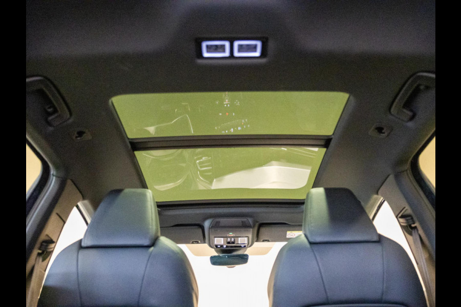 Audi Q4 e-tron 40 Launch edition S Competition 77 kWh 204pk / SoH 92,1 / Panorama dak / Sonos / Dodehoekdetectie / Trekhaak / Stoelverwarming / Apple carplay /