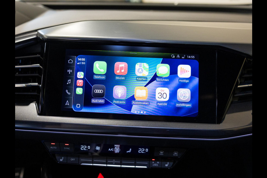 Audi Q4 e-tron 40 Launch edition S Competition 77 kWh 204pk / SoH 92,1 / Panorama dak / Sonos / Dodehoekdetectie / Trekhaak / Stoelverwarming / Apple carplay /