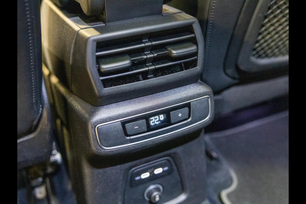 Audi Q4 e-tron 40 Launch edition S Competition 77 kWh 204pk / SoH 92,1 / Panorama dak / Sonos / Dodehoekdetectie / Trekhaak / Stoelverwarming / Apple carplay /