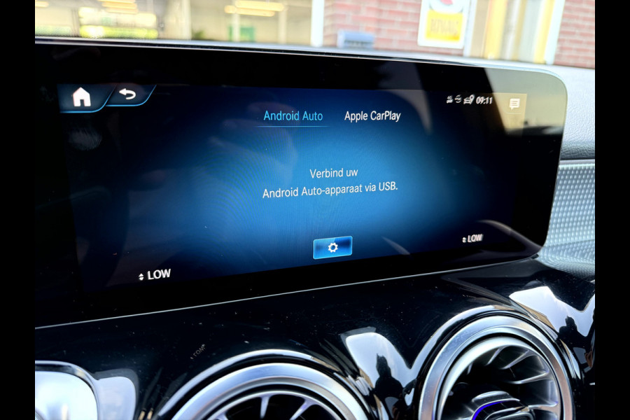 Mercedes-Benz EQB 250+ Business Edit,71 kWh SOH 95.2%, Panormadak, 360 camera, App Connect