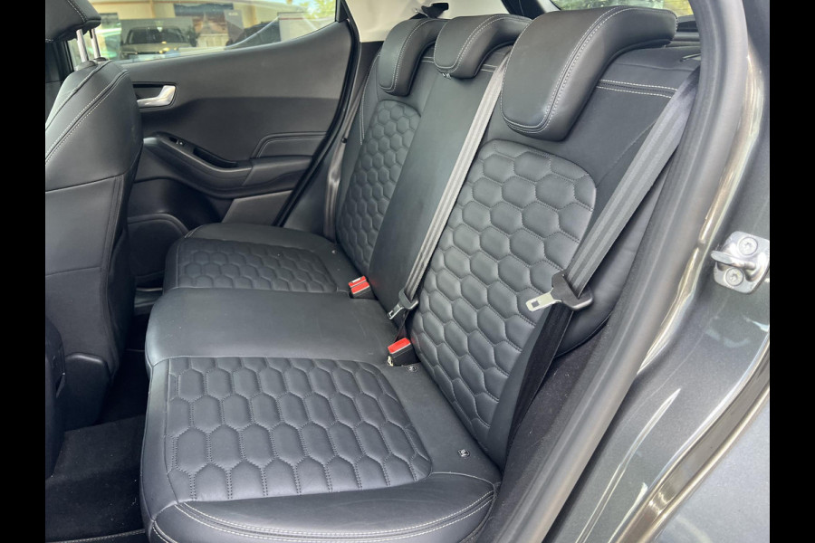 Ford Fiesta Vignale 1.0 EcoBoost 140pk | Panoramadak | Winter Pack | Adaptive cruise control | Led koplampen | Leder | Dodehoek herkenning |