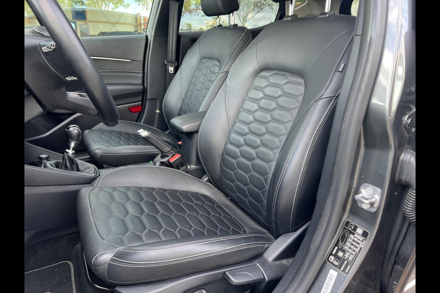 Ford Fiesta Vignale 1.0 EcoBoost 140pk | Panoramadak | Winter Pack | Adaptive cruise control | Led koplampen | Leder | Dodehoek herkenning |