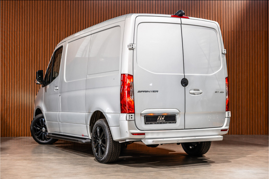 Mercedes-Benz Sprinter 317 1.9 CDI | ACC | LED Koplampen | Camera | Sortimo inrichting | Navigatie | CarPlay | Stoelverwarming | MBUX | Climate control | Stoel/Stoel | Dealer onderhouden | Nieuwe APK