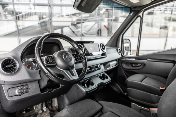 Mercedes-Benz Sprinter 317 1.9 CDI | ACC | LED Koplampen | Camera | Sortimo inrichting | Navigatie | CarPlay | Stoelverwarming | MBUX | Climate control | Stoel/Stoel | Dealer onderhouden | Nieuwe APK