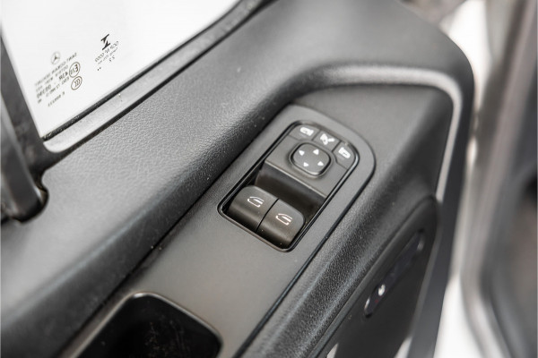 Mercedes-Benz Sprinter 317 1.9 CDI | ACC | LED Koplampen | Camera | Sortimo inrichting | Navigatie | CarPlay | Stoelverwarming | MBUX | Climate control | Stoel/Stoel | Dealer onderhouden | Nieuwe APK