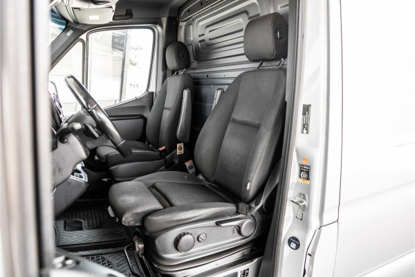 Mercedes-Benz Sprinter 317 1.9 CDI | ACC | LED Koplampen | Camera | Sortimo inrichting | Navigatie | CarPlay | Stoelverwarming | MBUX | Climate control | Stoel/Stoel | Dealer onderhouden | Nieuwe APK