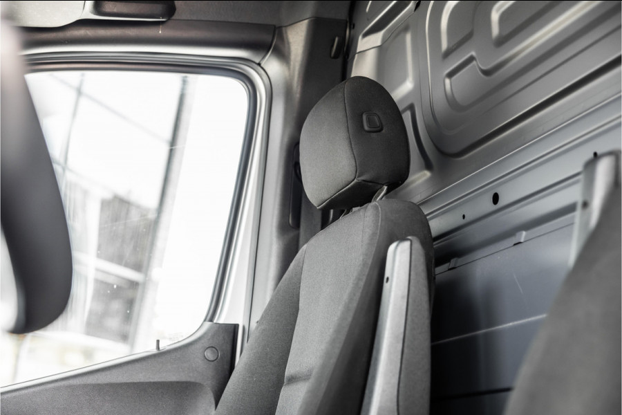 Mercedes-Benz Sprinter 317 1.9 CDI | ACC | LED Koplampen | Camera | Sortimo inrichting | Navigatie | CarPlay | Stoelverwarming | MBUX | Climate control | Stoel/Stoel | Dealer onderhouden | Nieuwe APK